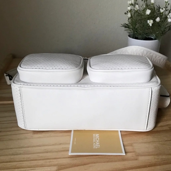 Michael Kors W/ LG Hanover Crossbody/Shoulder Bag - Picture 6 of 8